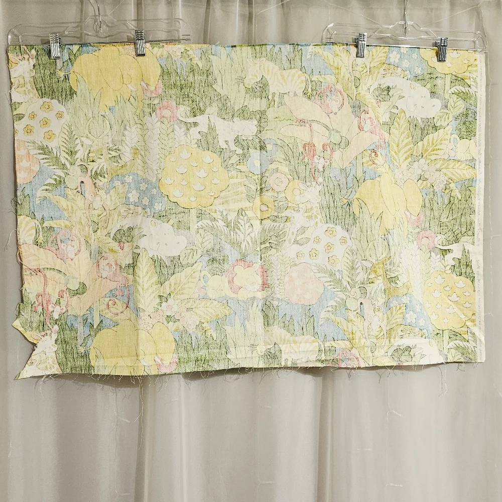 House N Home Fabric & Draperies - Vintage Jungle Theme Drapery Remnant - 1970's - Picture 2 of 10
